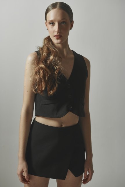 Vertical Image 2